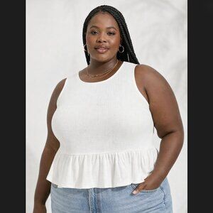 Torrid Crop Tank Top 4X 26 White Textured Knit Ruffle Hem Sleeveless Beachy NWT